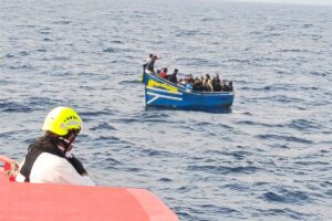 Les secours maritimes interceptent un bateau avec 38 immigrants maghrébins à environ trois milles de La Graciosa