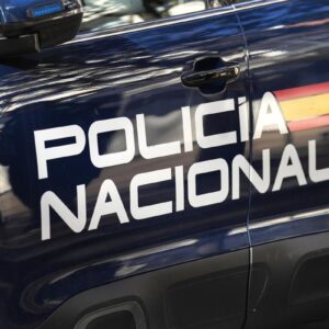Trois occupants d'un bateau arrivant à Lanzarote arrêtés pour avoir violé une femme pendant la traversée
