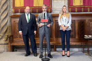 De Oro (Vox) demande à défendre les coutumes de Barcelone à travers La Mercè : « Toute l'Afrique n'a pas sa place ici »