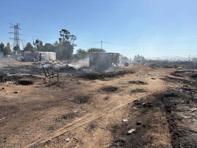 CCOO déplore la mort d'un travailleur migrant dans un incendie dans le village de Palos de la Frontera (Huelva)