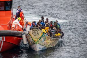 Vox met en garde contre le rebond migratoire aux îles Canaries et accuse la « négligence » du gouvernement