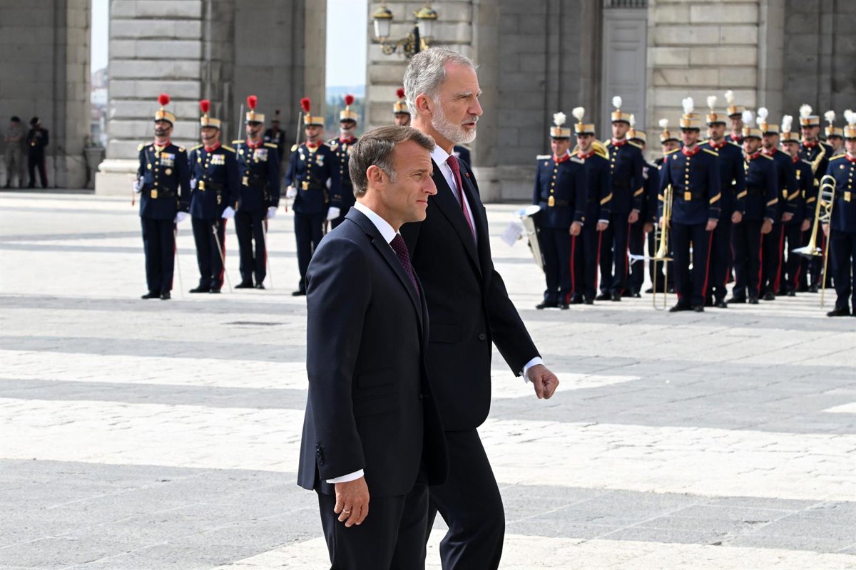 Le Roi défend qu'il est de la "responsabilité de chacun" dans l'UE de protéger la frontière extérieure de Ceuta