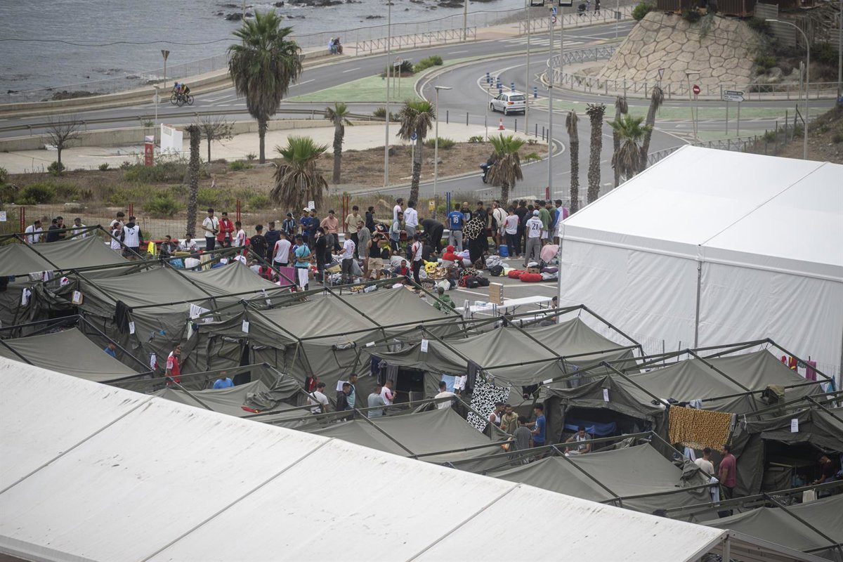 Plus de 200 immigrés de Ceuta sont rentrés au Maroc sans s'être enregistrés après l'expulsion de la plage de Benítez