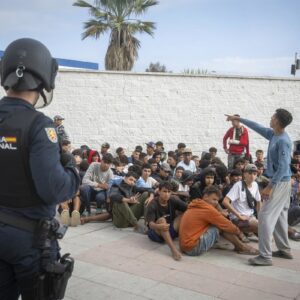 Le BOE publie l'incorporation d'un terrain de la prison de Ceuta parmi les ressources au service des migrants