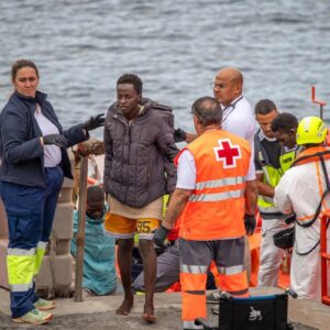 Le PP présente au Parlement un « plan de choc » avec plus de moyens pour protéger la route migratoire vers les îles Canaries