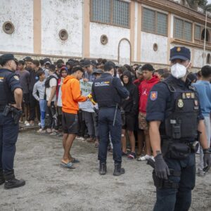 Le président de Príncipe (Ceuta) dénonce que Rego n'a pas tenu parole d'affilier les mineurs migrants