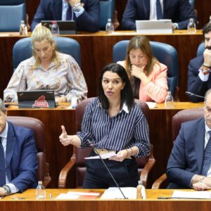 La communauté souligne les effets de la migration « incontrôlée » sur l'éducation et Vox affirme que « tous les accents ne peuvent pas convenir »