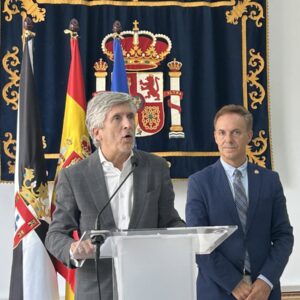 Marlaska s'engage à expulser les migrants des montagnes de Ceuta avant le 1er novembre
