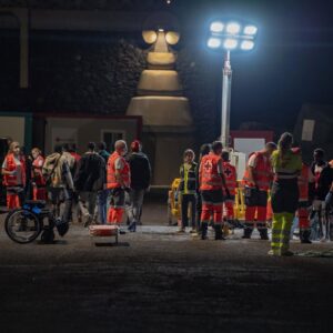 Un troisième migrant du Cayuco arrivé dimanche à El Hierro avec 100 personnes est décédé