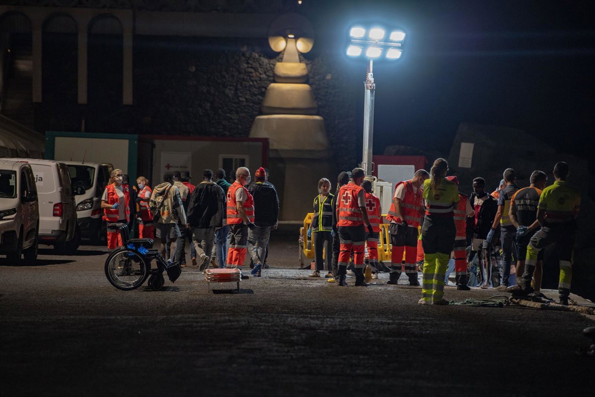 Un troisième migrant du Cayuco arrivé dimanche à El Hierro avec 100 personnes est décédé