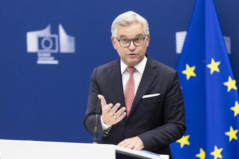 Bruxelles salue la fin des contrôles des passagers imposés entre l'Italie et l'Espagne après Ceuta