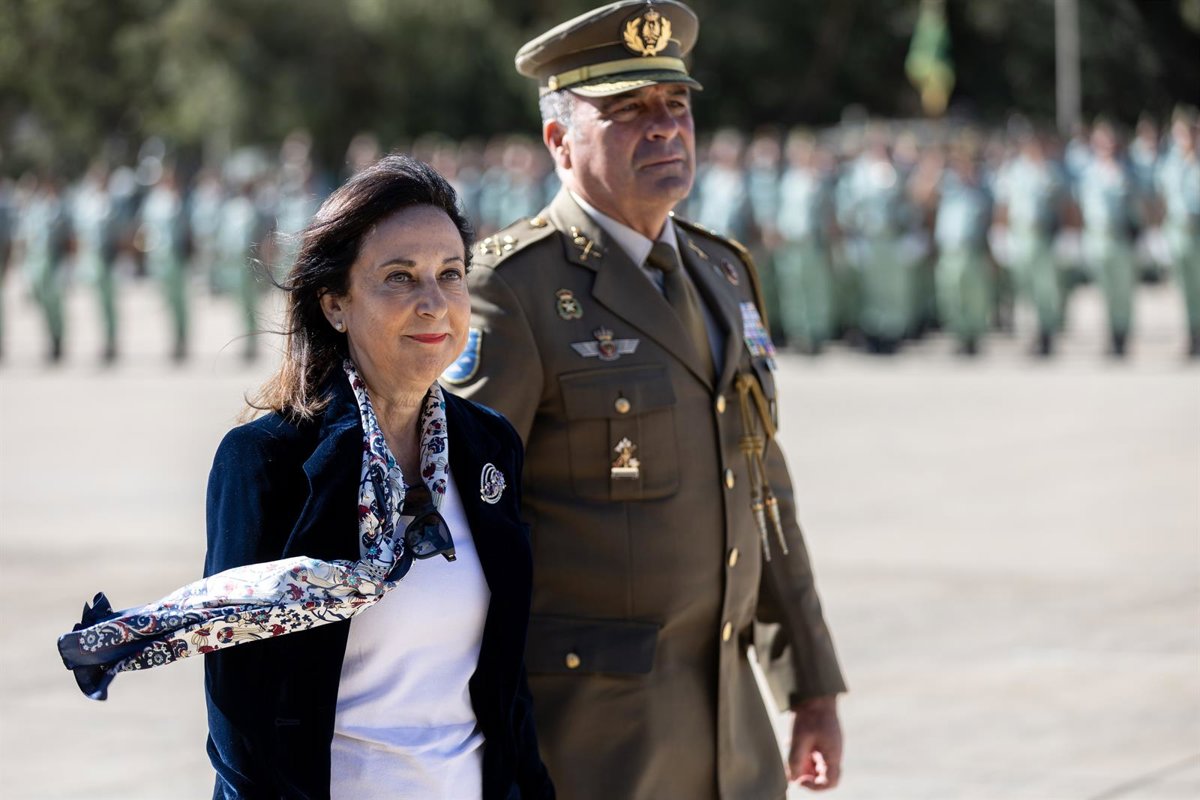 Robles souligne que Ceuta et Melilla "sont les meilleures de l'Espagne" et se réfère à la justice dans les cas de mauvais traitements infligés aux migrants