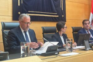 Pollán réduit la coopération au développement au minimum et « pas d'euro » pour les entités qui agissent dans le domaine de l'immigration clandestine