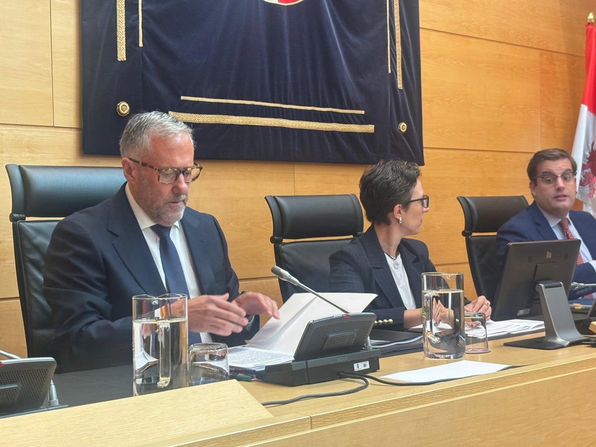Pollán réduit la coopération au développement au minimum et "pas d'euro" pour les entités qui agissent dans le domaine de l'immigration clandestine