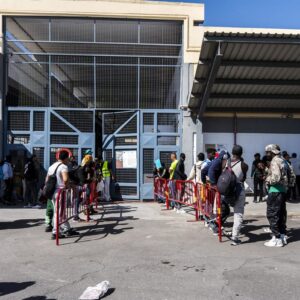 L'Europe examinera la plainte de Junts contre la régularisation des immigrants par le gouvernement