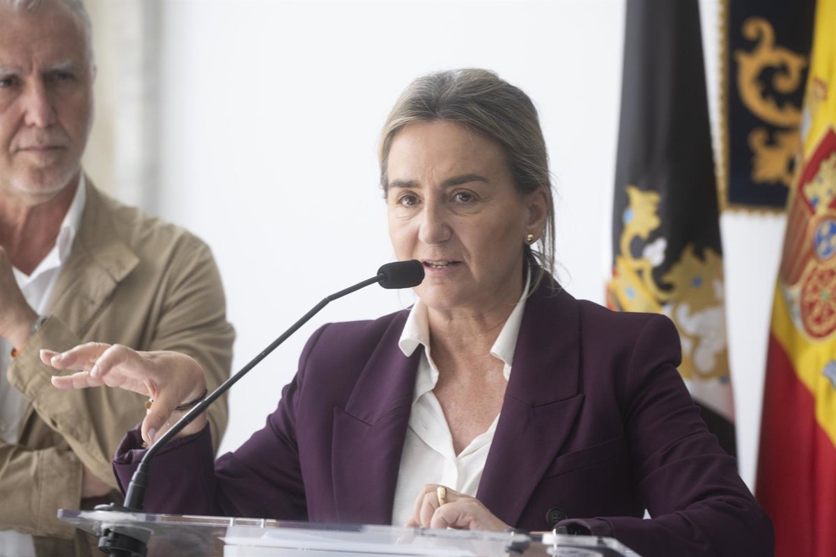 Le Gouvernement renforce la clôture de cinq écoles de Ceuta après l'urgence due à la crise migratoire