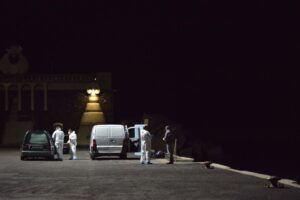 Un bébé et un homme meurent à bord d'un cayuco avec 113 migrants secourus au sud d'El Hierro