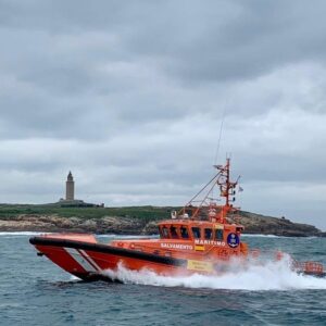 20 migrants voyageant dans un bateau ont été secourus et un autre a été aperçu ce samedi à Mojácar (Almería)